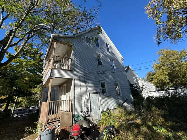 $219,999 | 131 College Street, Springfield, MA 01109