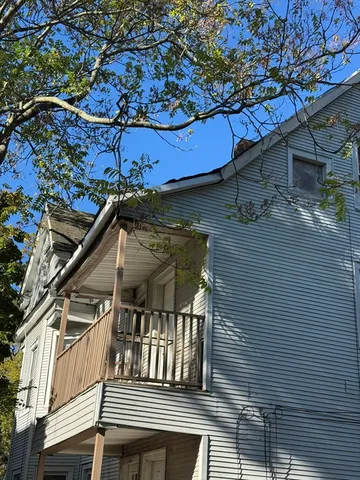 $219,999 | 131 College Street, Springfield, MA 01109