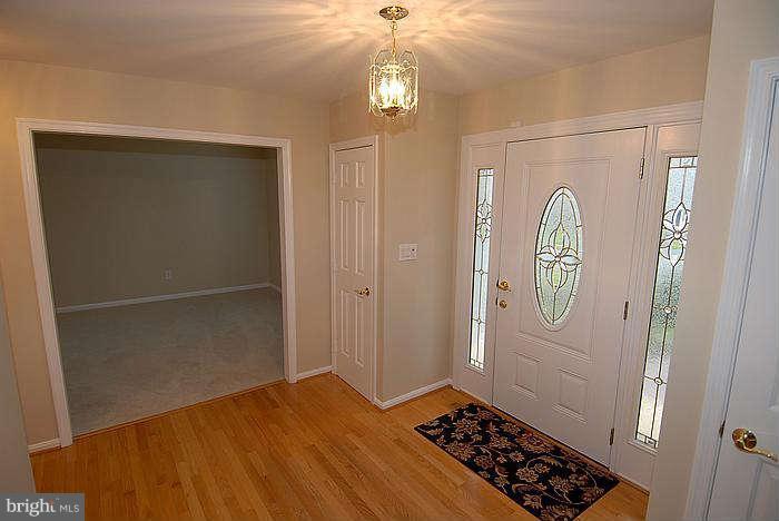 149 Seneca Ridge Drive Sterling, VA 20164 - Photo 5 of 30 Interior (General)