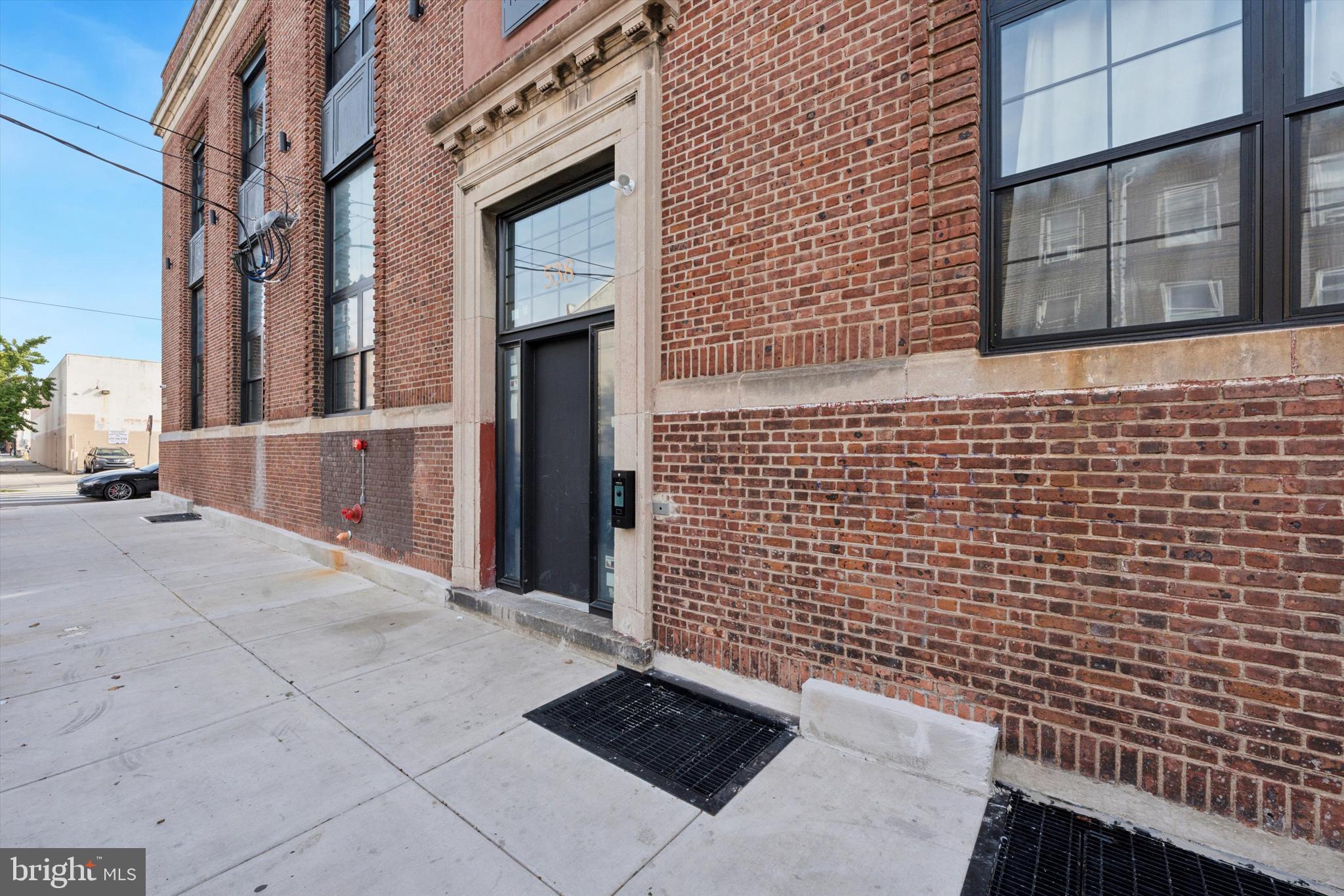 538 Federal Street, Unit 104 Philadelphia, PA 19147 - Photo 24 of 27 a view of a brick buildings with entryway