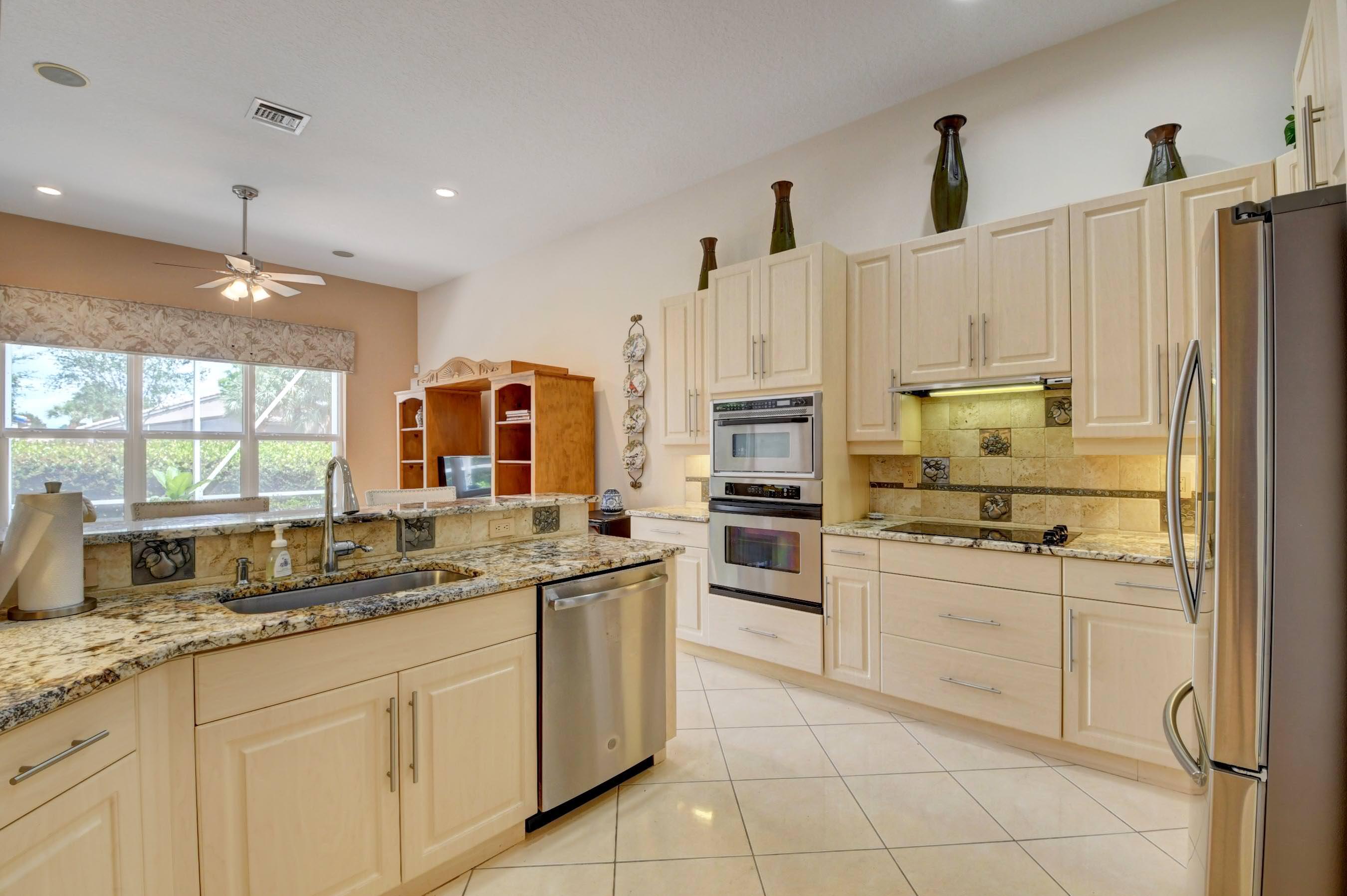 6637 Garde Road Boynton Beach, FL 33472 - Photo 13 of 46 6637-26