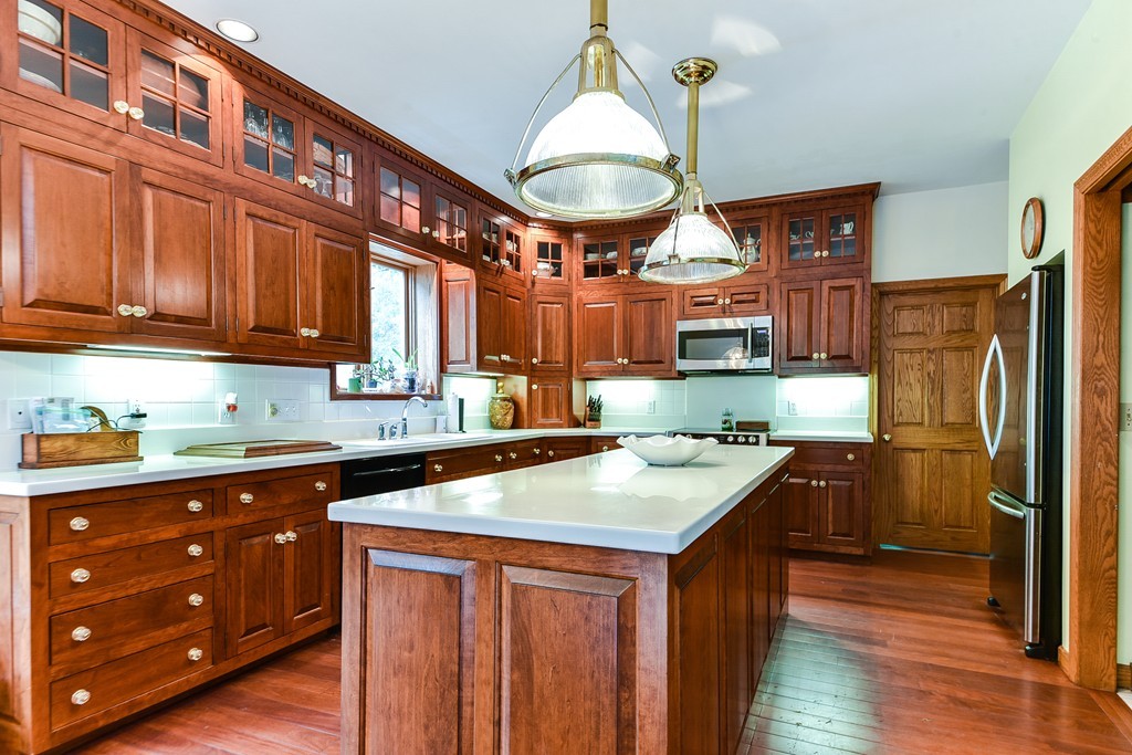 22 Plumbley Road Upton, MA 01568 - Photo 3 of 30 Gallery Image 3
