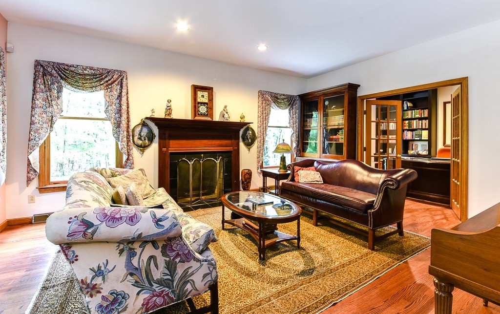 22 Plumbley Road Upton, MA 01568 - Photo 8 of 30 Gallery Image 8