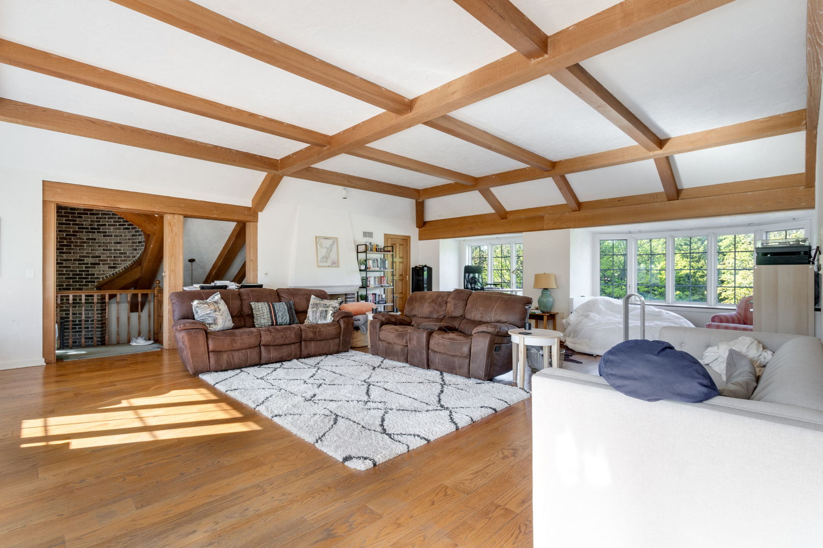 1490 Lake Road Lake Forest, IL 60045 - Photo 30 of 44 a living room with furniture and a large window