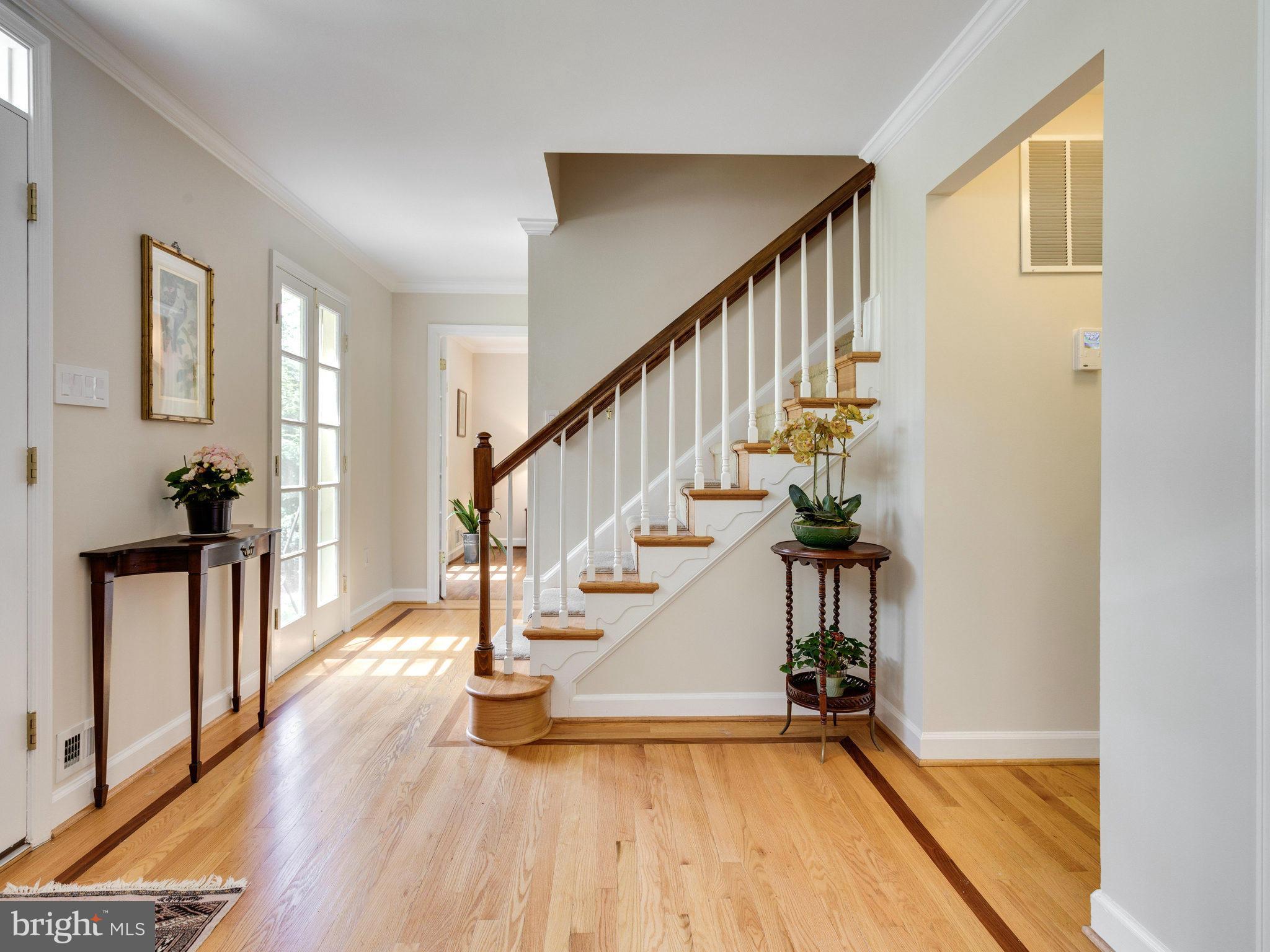 8614 Brook Road McLean, VA 22102 - Photo 2 of 30 Foyer