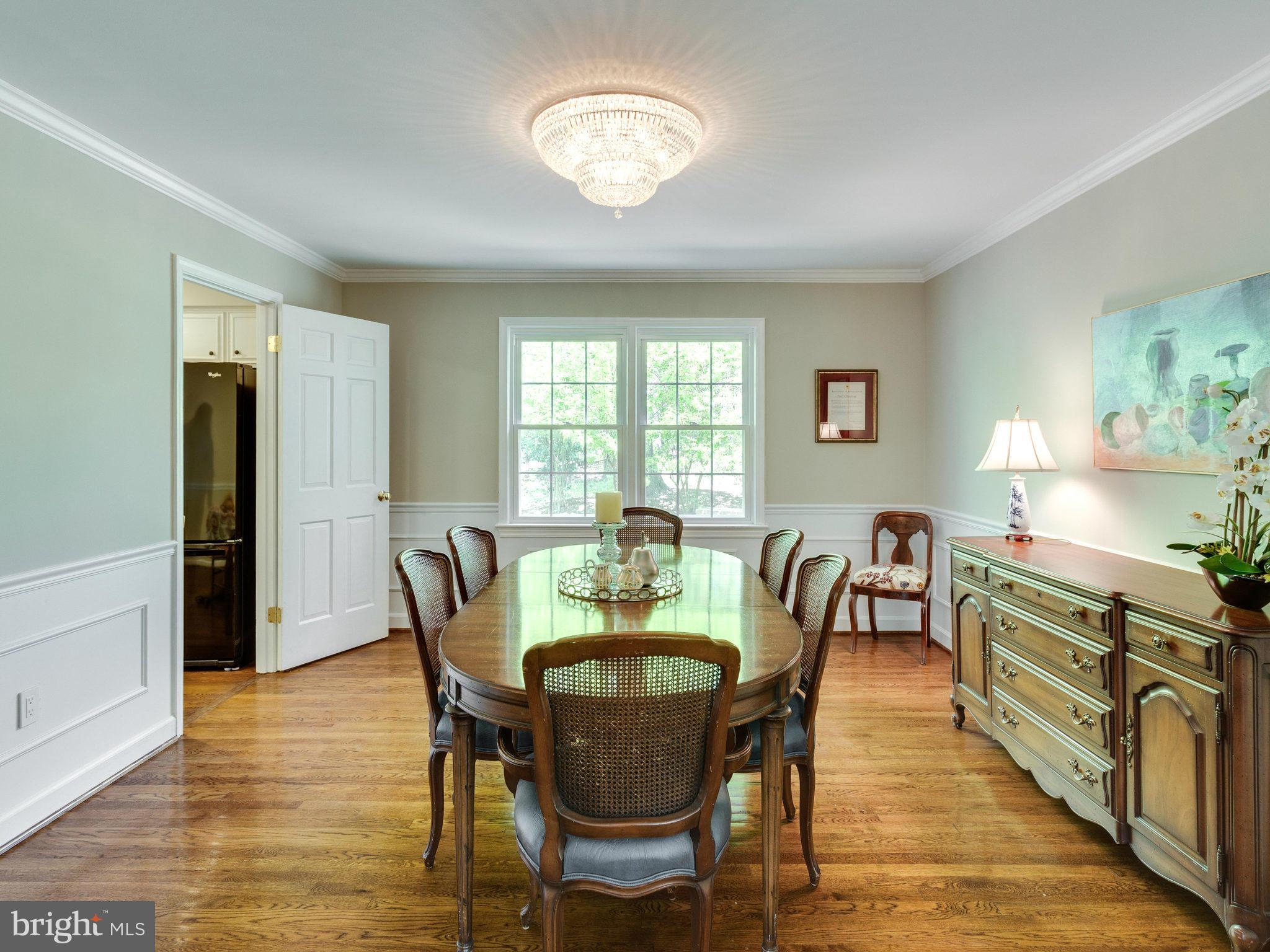 8614 Brook Road McLean, VA 22102 - Photo 11 of 30 Dining Room