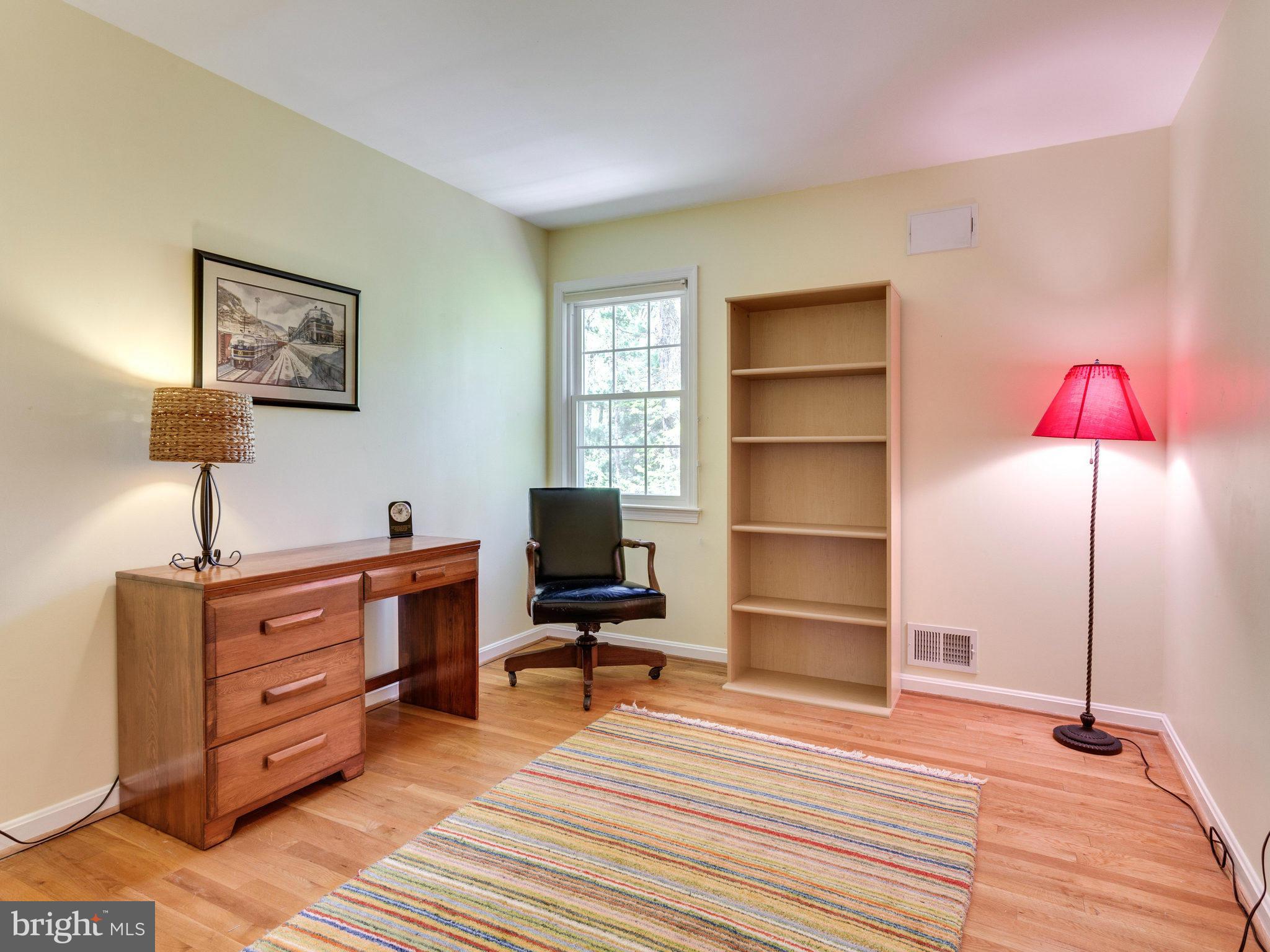 8614 Brook Road McLean, VA 22102 - Photo 18 of 30 Bedroom