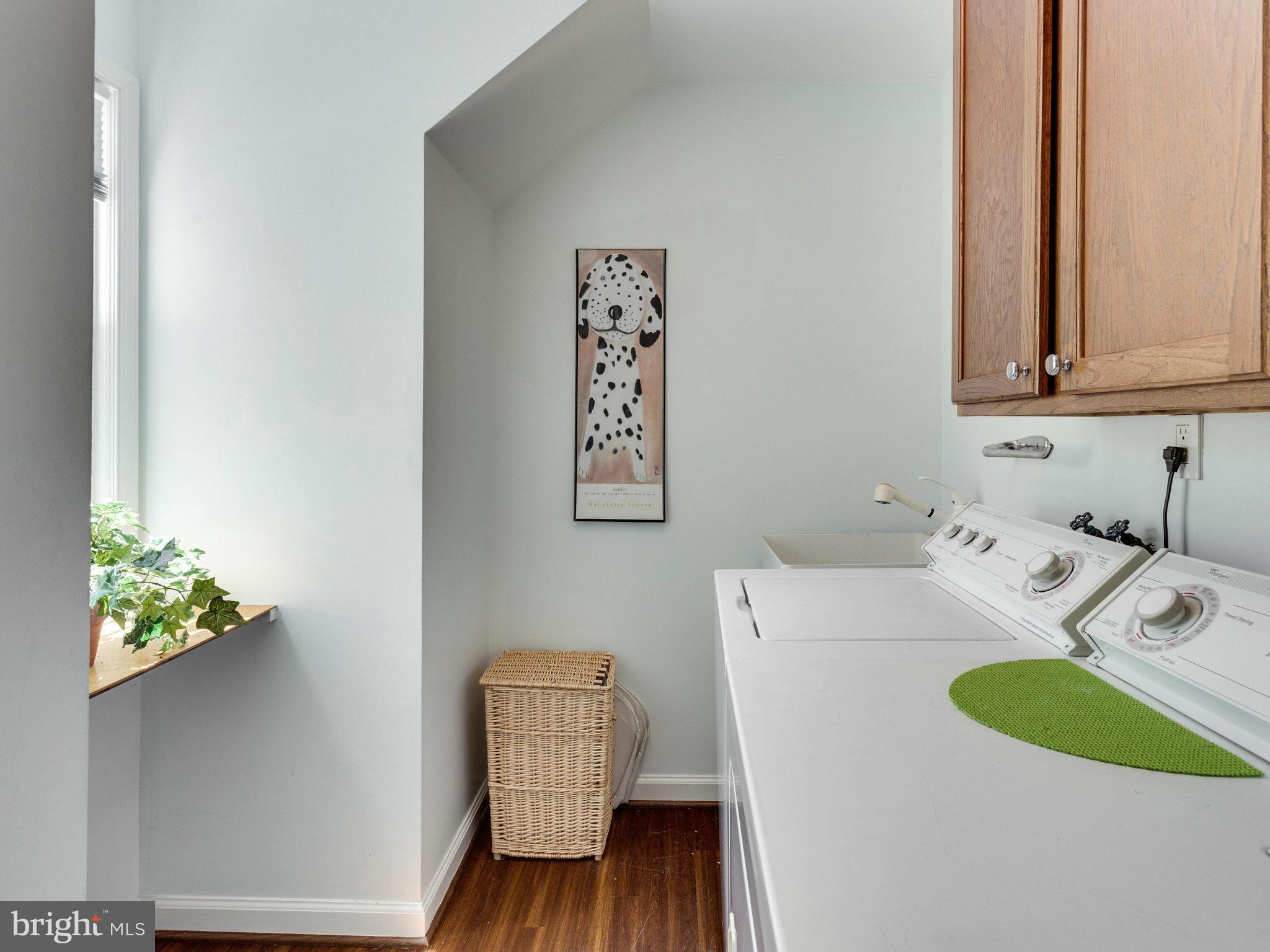 8614 Brook Road McLean, VA 22102 - Photo 21 of 30 Laundry room