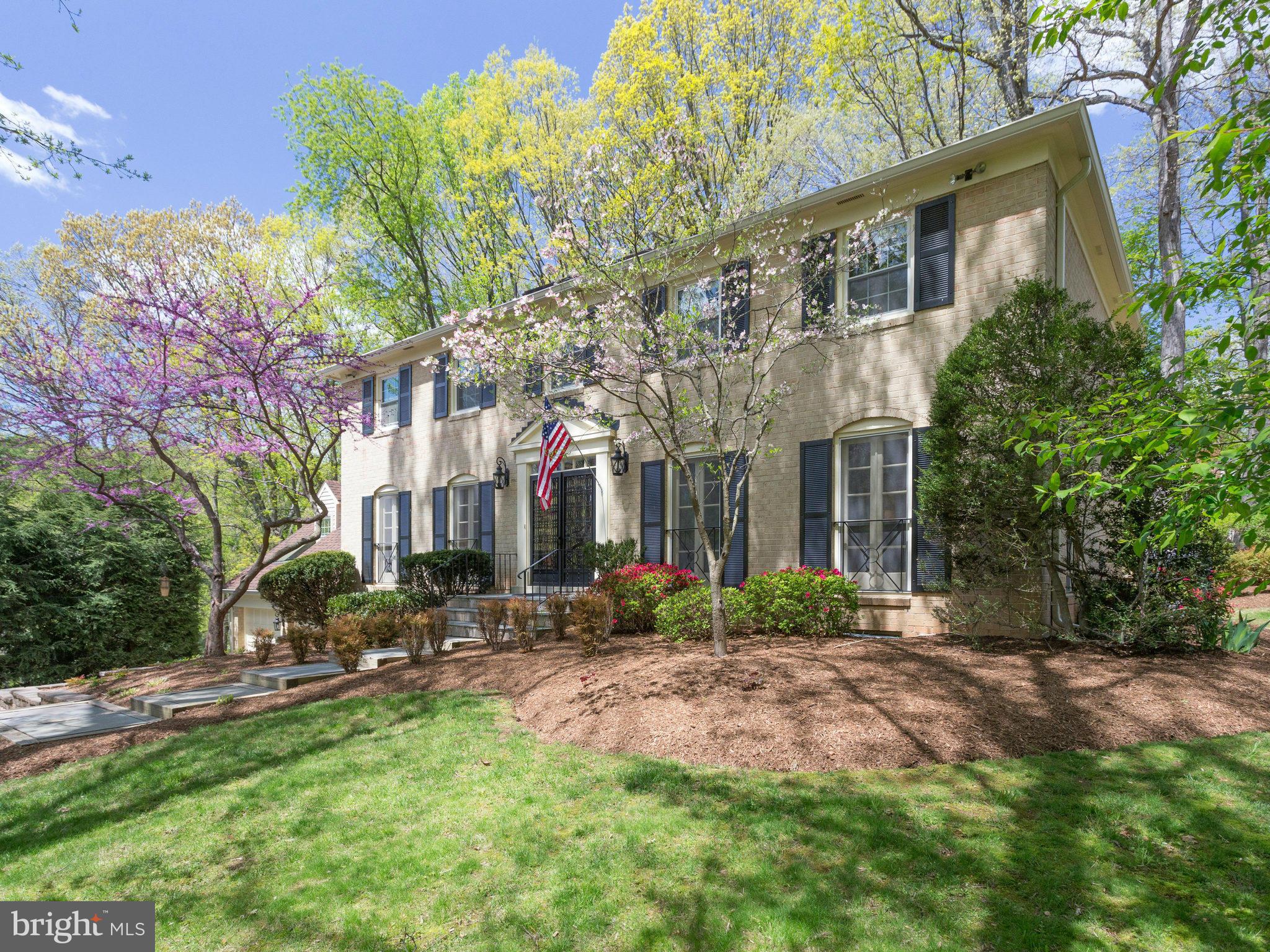 8614 Brook Road McLean, VA 22102 - Photo 29 of 30 Exterior (Front)