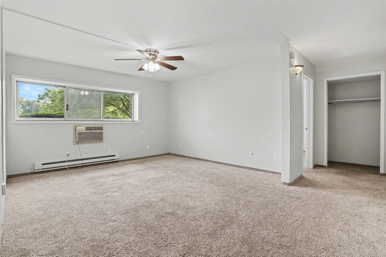 722 West Kilgore Road, Unit 102 Kalamazoo, MI 49008 - Photo 12 of 15 Gallery Image 12