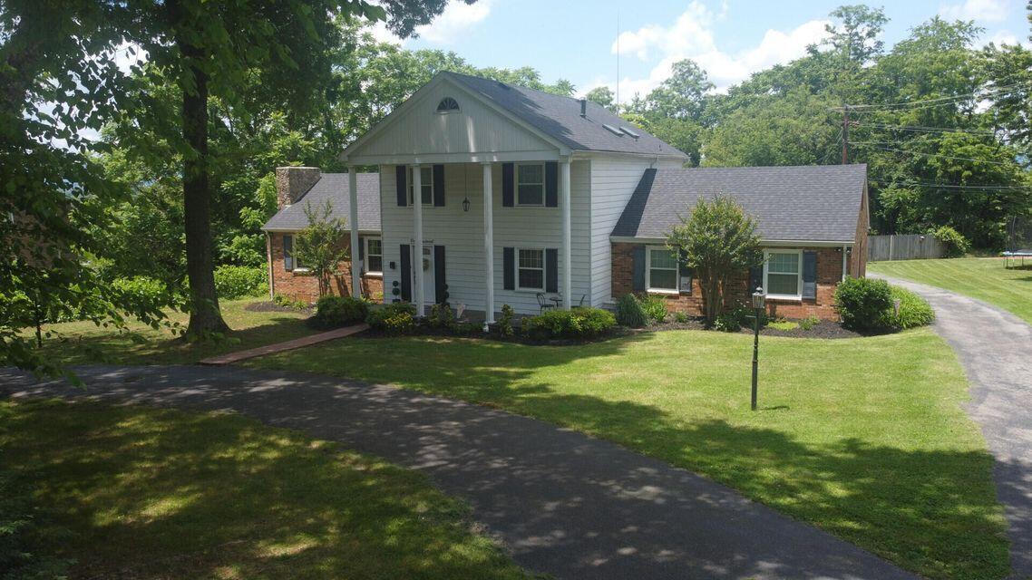 1000 Mountain View Road Vinton, VA 24179 - Photo 3 of 33 20220609154125611252000000-o