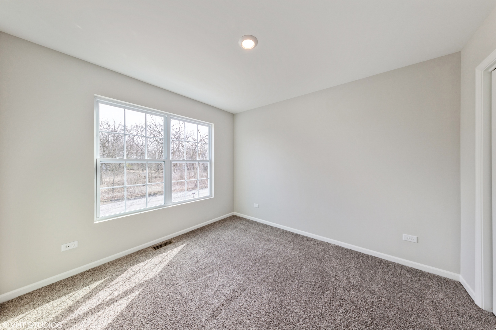200 Crystal Lane Steger, IL 60475 - Photo 15 of 24 a view of an empty room with a window