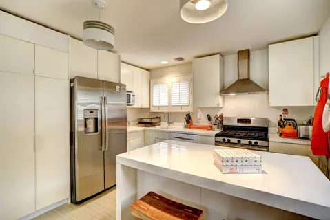 5 Morris Cove Lane, Sag Harbor, NY 11963