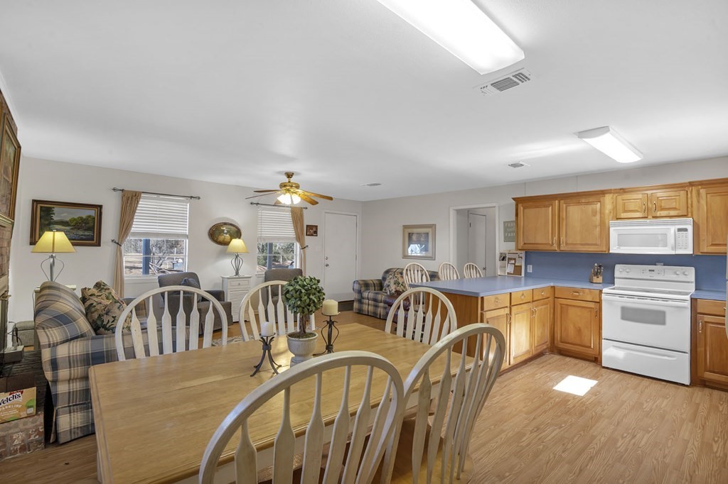 893 Capps Road Huntington, TX 75949 - Photo 6 of 33