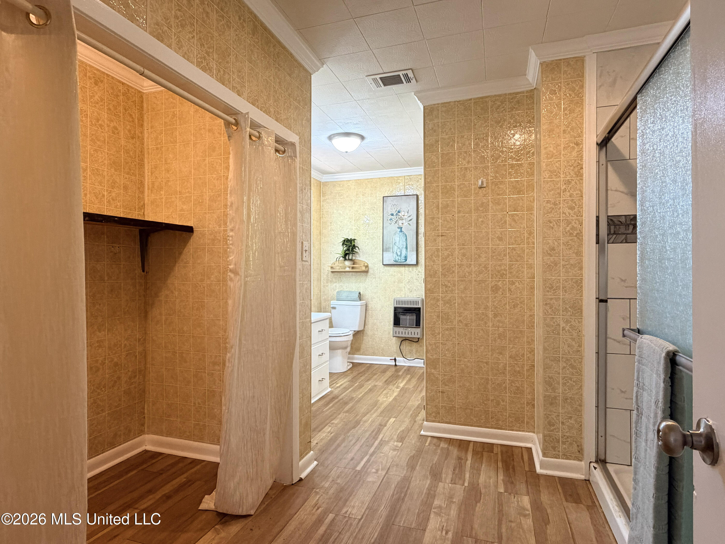 212 North George Street Petal, MS 39465 - Photo 17 of 24 5- Bathroom