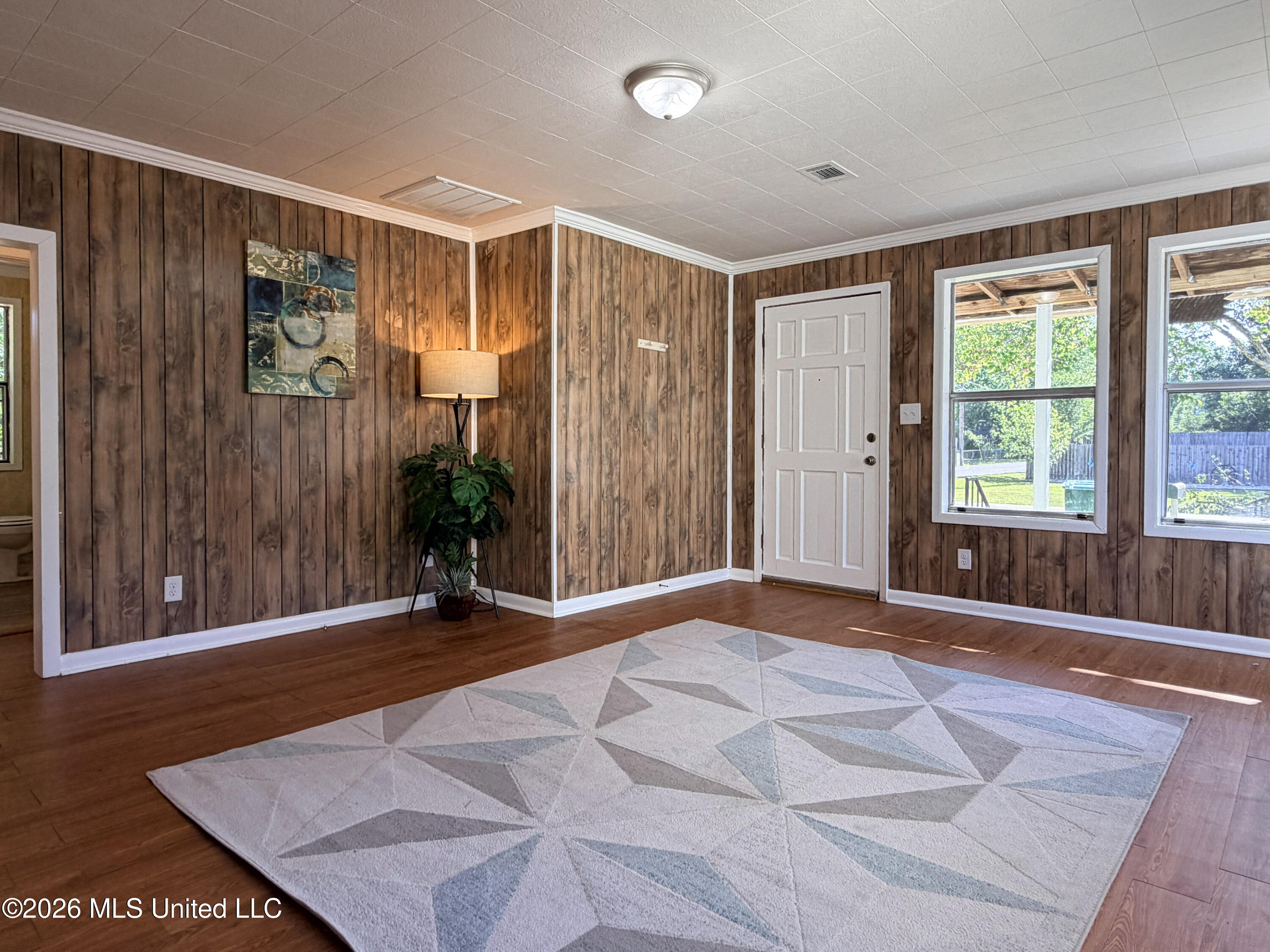 212 North George Street Petal, MS 39465 - Photo 3 of 24 2- Great Room (2)