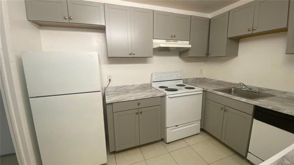 4170 Inverrary Drive, Unit 406 Lauderhill, FL 33319 - Photo 1 of 4