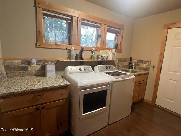 $649,500 | 50 Bellflower Court, Blanchard, ID 83804