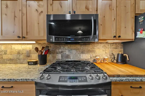 $619,000 | 50 Bellflower Court, Blanchard, ID 83804