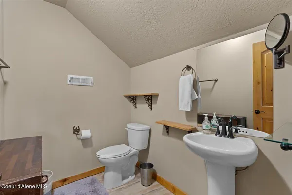$619,000 | 50 Bellflower Court, Blanchard, ID 83804
