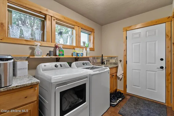 $619,000 | 50 Bellflower Court, Blanchard, ID 83804