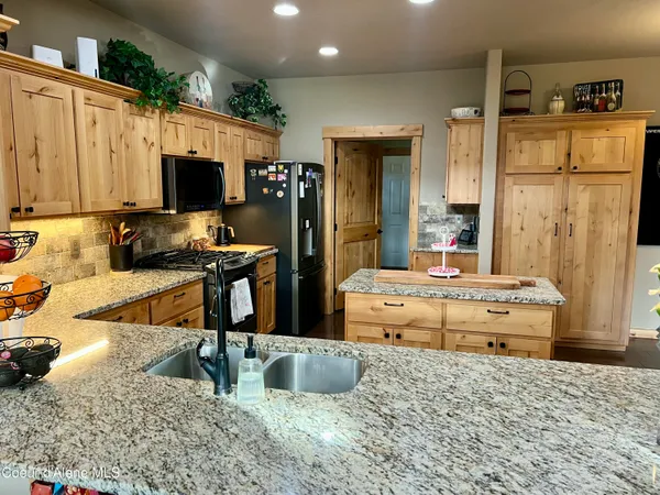 $649,500 | 50 Bellflower Court, Blanchard, ID 83804