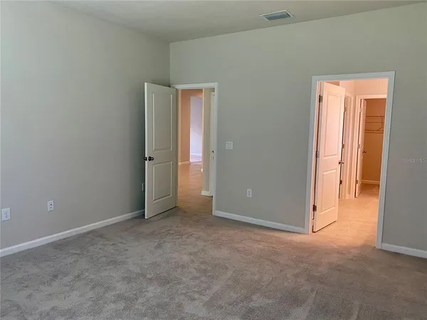 $2,600 | 18236 Hunters Meadow Walk, Land O Lakes, FL 34638