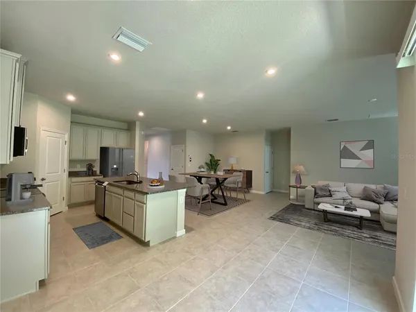 $2,600 | 18236 Hunters Meadow Walk, Land O Lakes, FL 34638