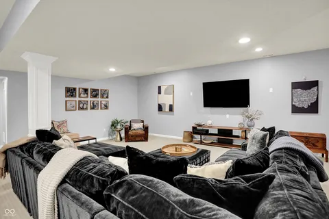 $875,000 | 2790 West High Grove Circle, Zionsville, IN 46077