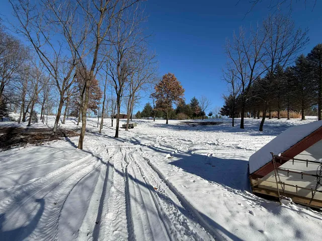 $69,900 | 20549 Big Timber Ridge Road, Eastman, WI 54626