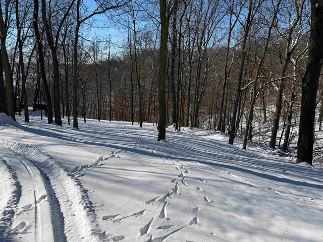 $69,900 | 20549 Big Timber Ridge Road, Eastman, WI 54626