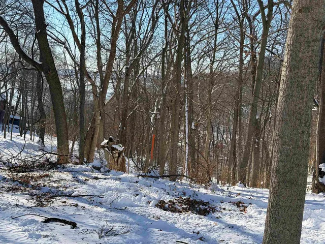 $69,900 | 20549 Big Timber Ridge Road, Eastman, WI 54626