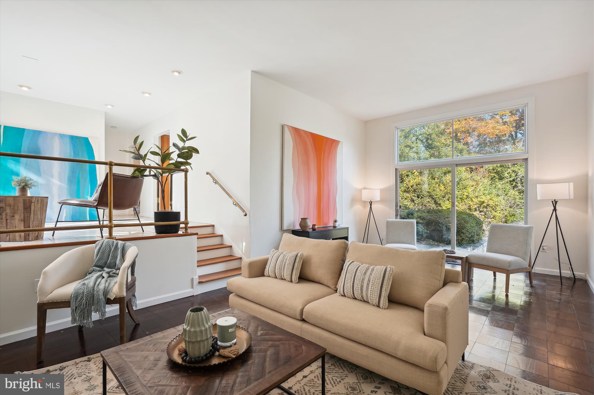 11648 Mediterranean Court Reston, VA 20190 - Photo 8 of 43 Family Room