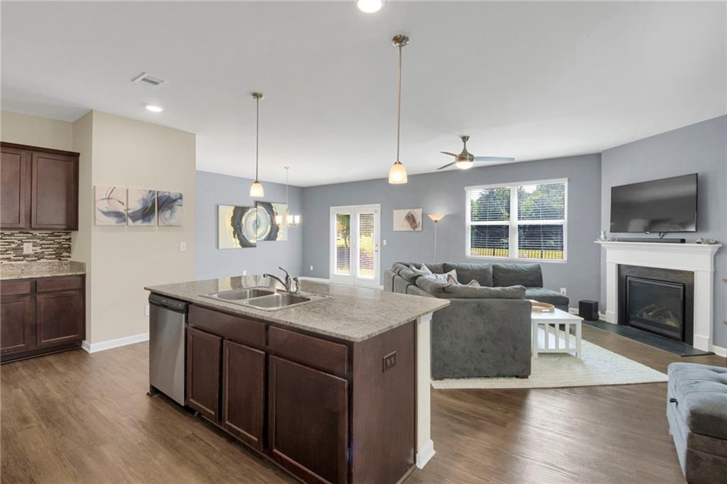 131 Centennial Ridge Drive Acworth, GA 30102 - Photo 3 of 26