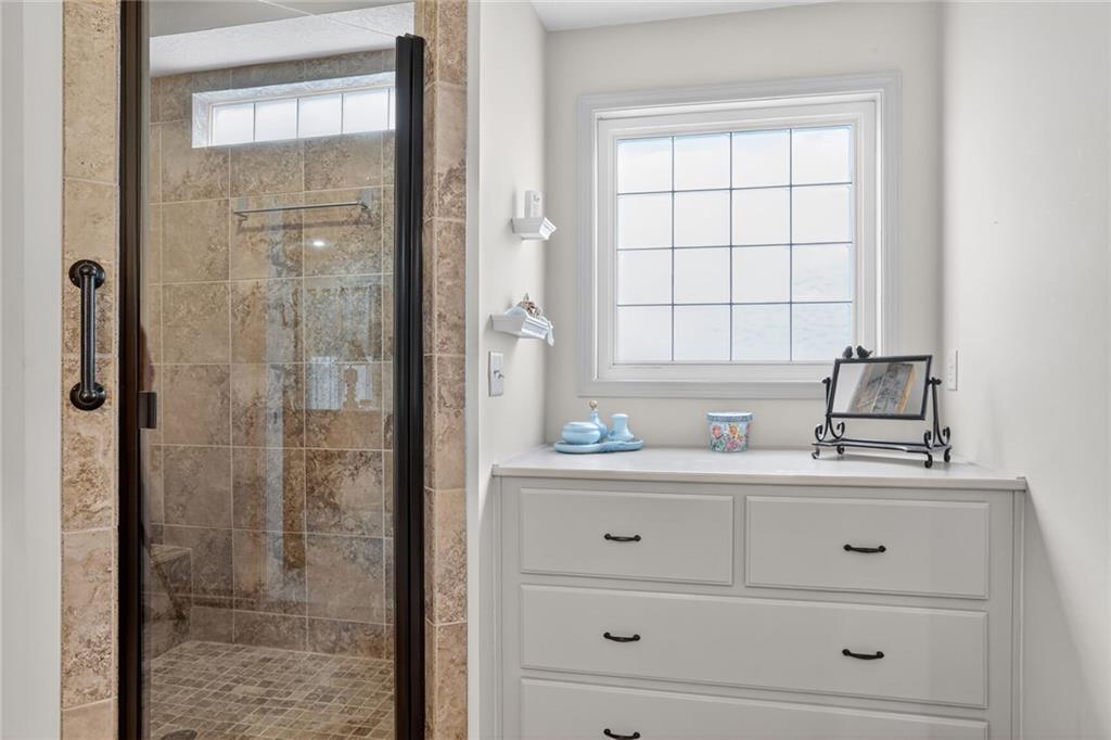 917 Southwest Soldier Court Lee's Summit, MO 64082 - Photo 15 of 27