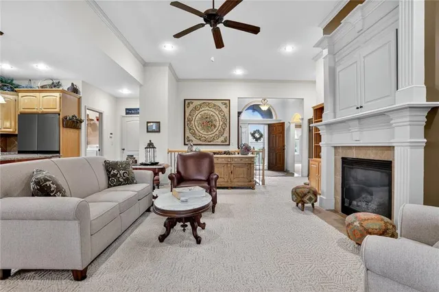 $535,000 | 917 Southwest Soldier Court, Lee's Summit, MO 64082