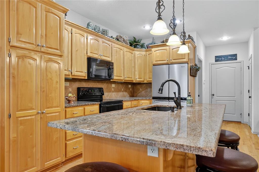 917 Southwest Soldier Court Lee's Summit, MO 64082 - Photo 9 of 27