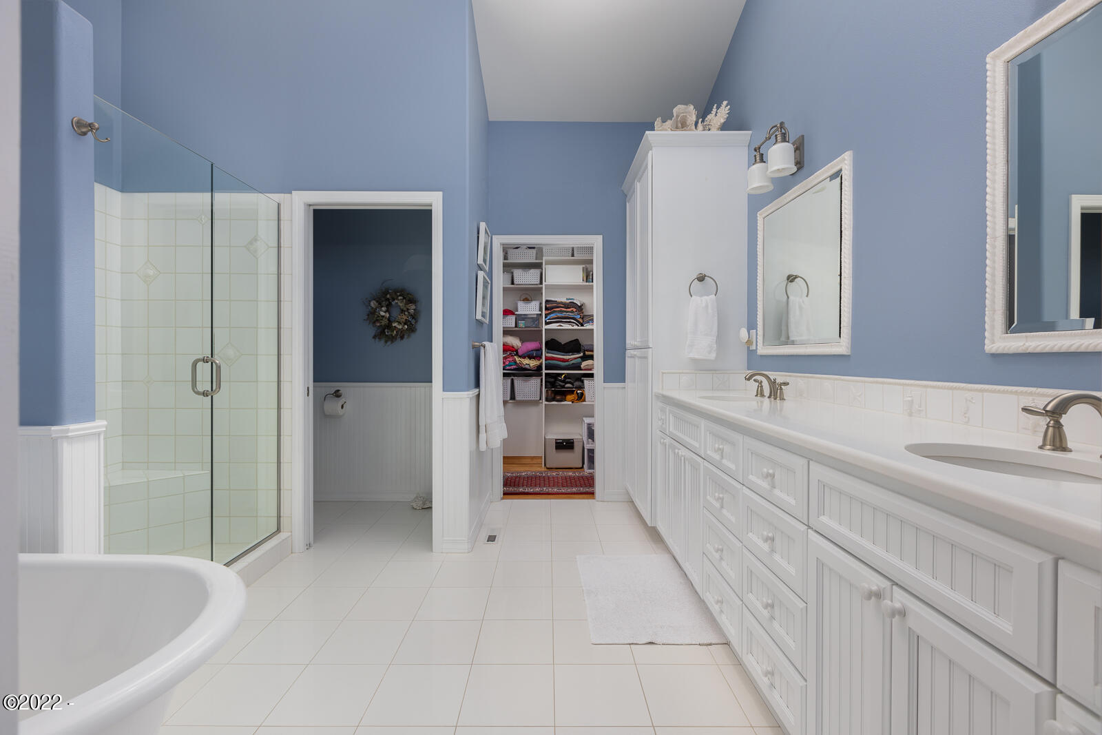 7805 Brooten Mountain Road Pacific City, OR 97135 - Photo 15 of 45 En Suite