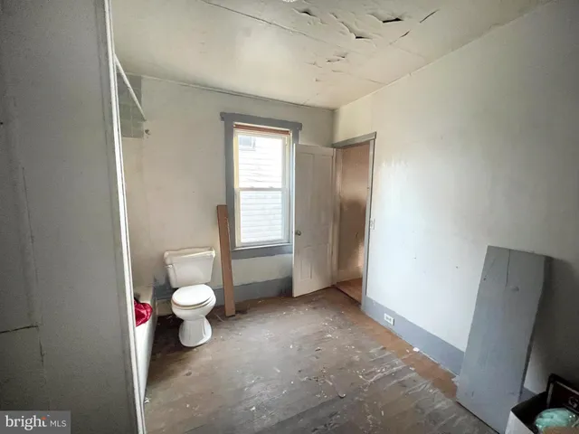 a view of a storage & utility room