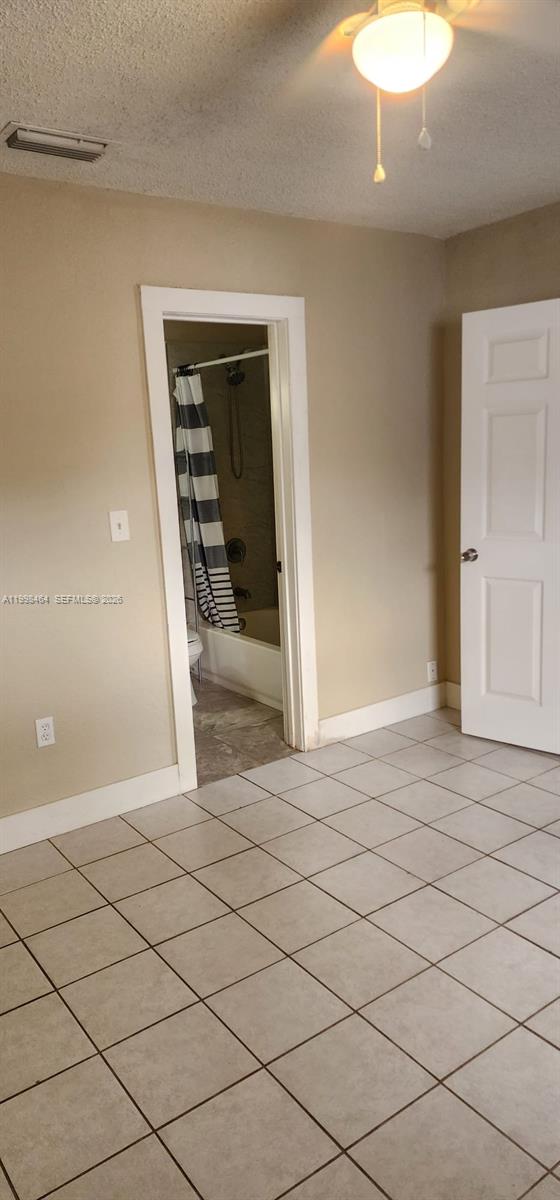 880 East 26th Street Hialeah, FL 33013 - Photo 23 of 34 a view of a room & utility room