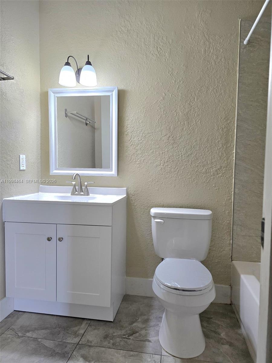 880 East 26th Street Hialeah, FL 33013 - Photo 34 of 34