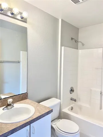 $1,425 | 715 Lucaya Drive, Kissimmee, FL 34758