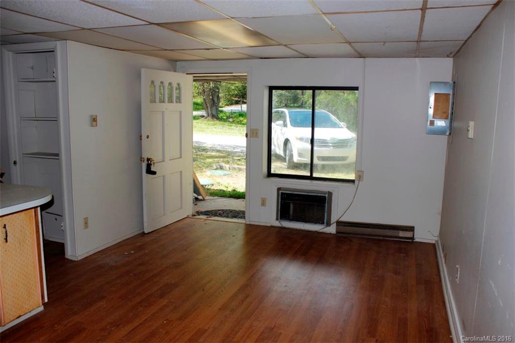 2004-2006 Brevard Road Hendersonville, NC 28791 - Photo 12 of 18