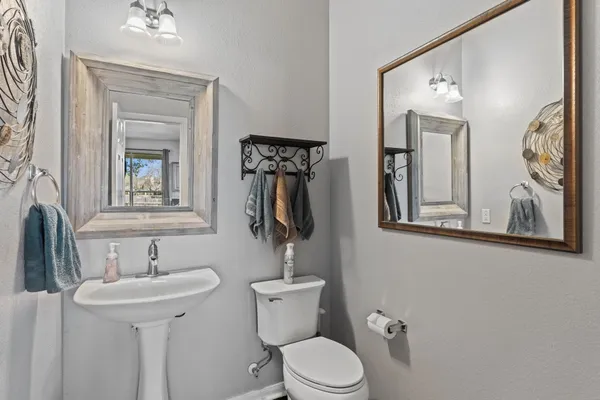 $2,250 | 1021 St Helena Drive, Leander, TX 78641