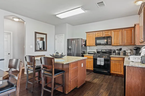 $2,250 | 1021 St Helena Drive, Leander, TX 78641