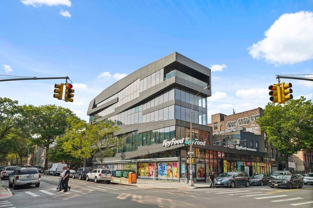 682 Madison Street Brooklyn, NY 11221 - Photo 24 of 28 a view of a building and a street