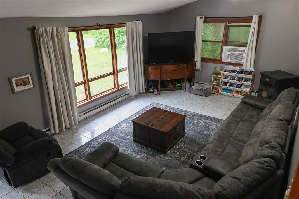 16 Debra Lane Barre, MA 01005 - Photo 14 of 38