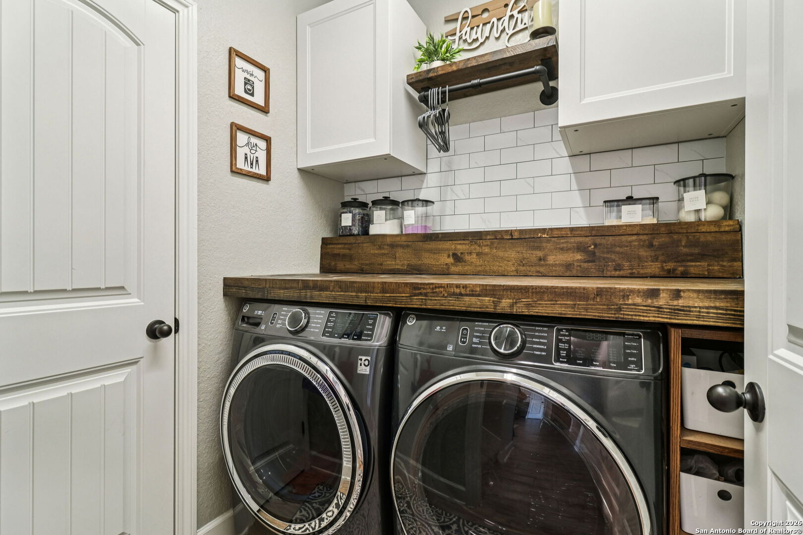 1074 Boulder New Braunfels, TX 78132 - Photo 22 of 40 a utility room with dryer and washer