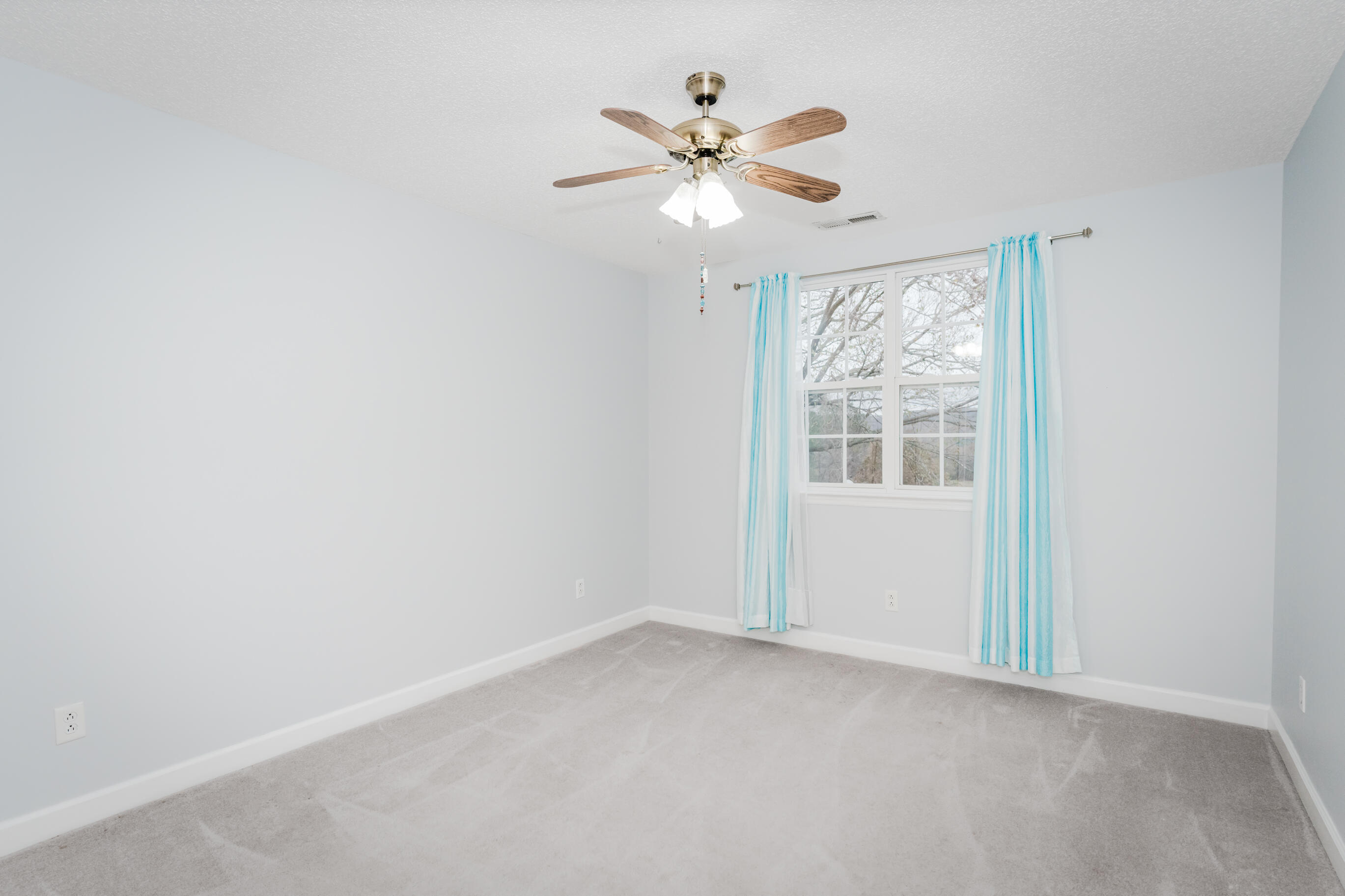 59 Spring Meadows Drive, Unit 3 Ringgold, GA 30736 - Photo 25 of 41 Bedroom 2
