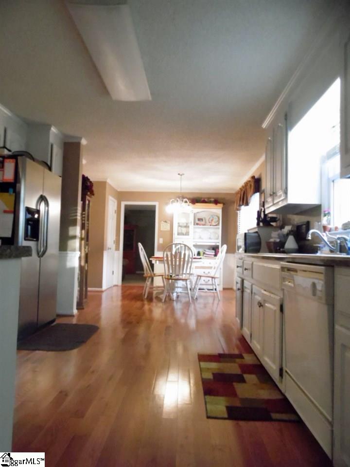 1083 Alexander Road Taylors, SC 29687 - Photo 15 of 29 Gallery Image 15